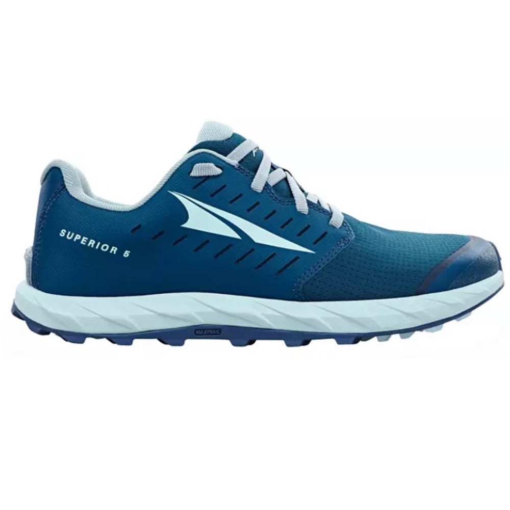 Altra Superiors. Size 8. Brand new!